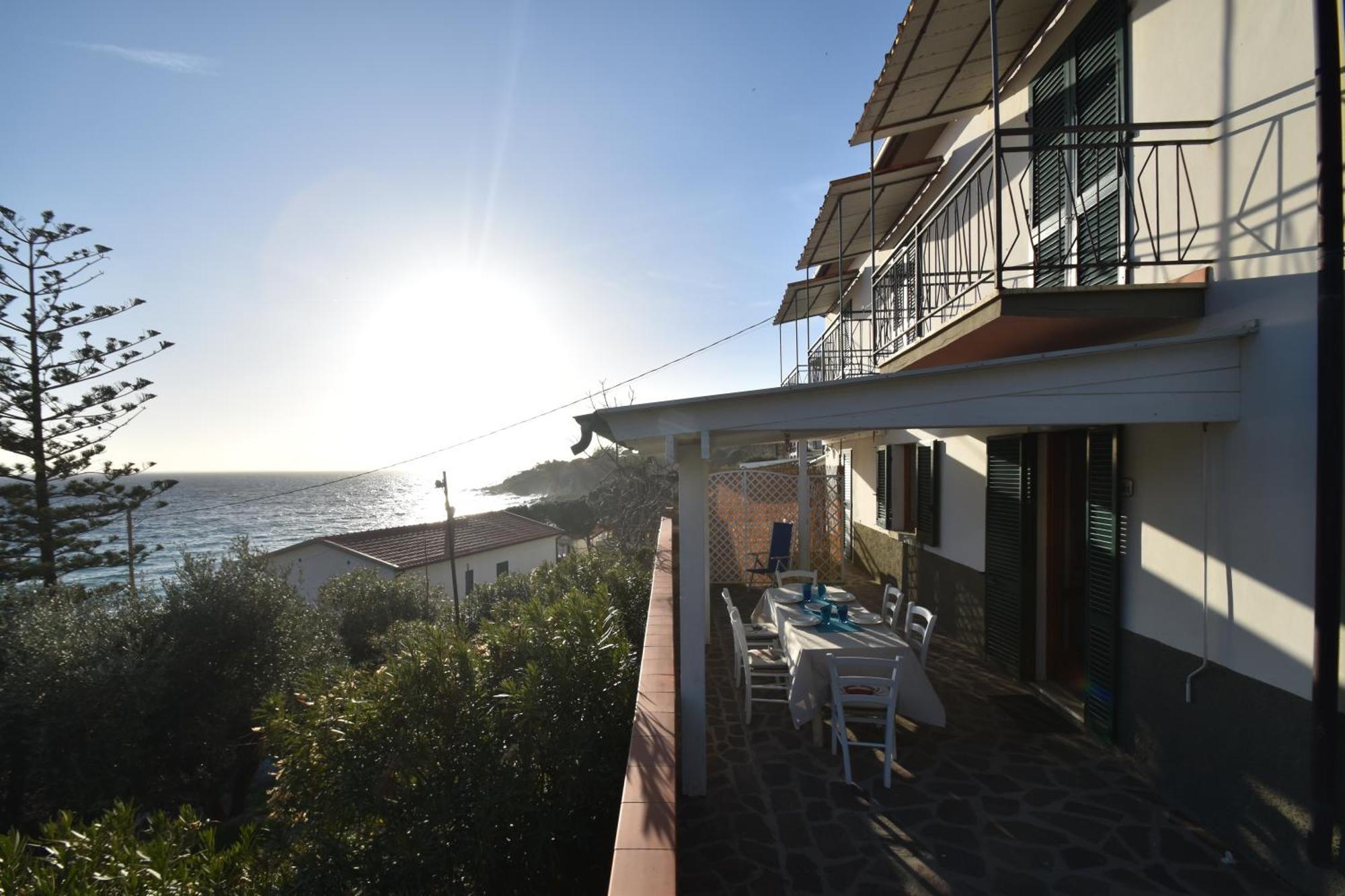 Appartamenti Cavoli - Vista Mare Con Terrazze, Clima E Posti Auto Spiaggia di Cavoli Zewnętrze zdjęcie