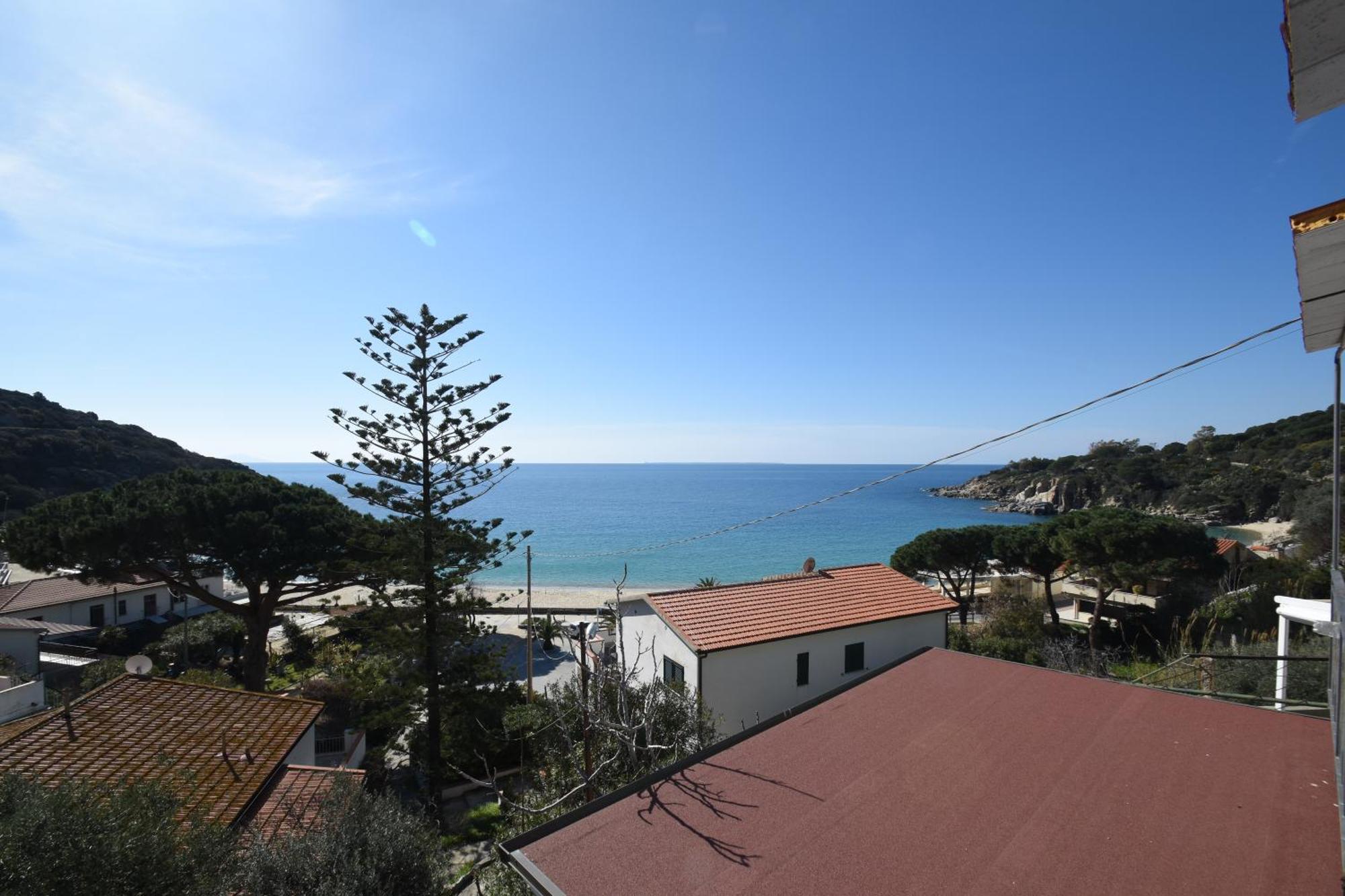Appartamenti Cavoli - Vista Mare Con Terrazze, Clima E Posti Auto Spiaggia di Cavoli Zewnętrze zdjęcie